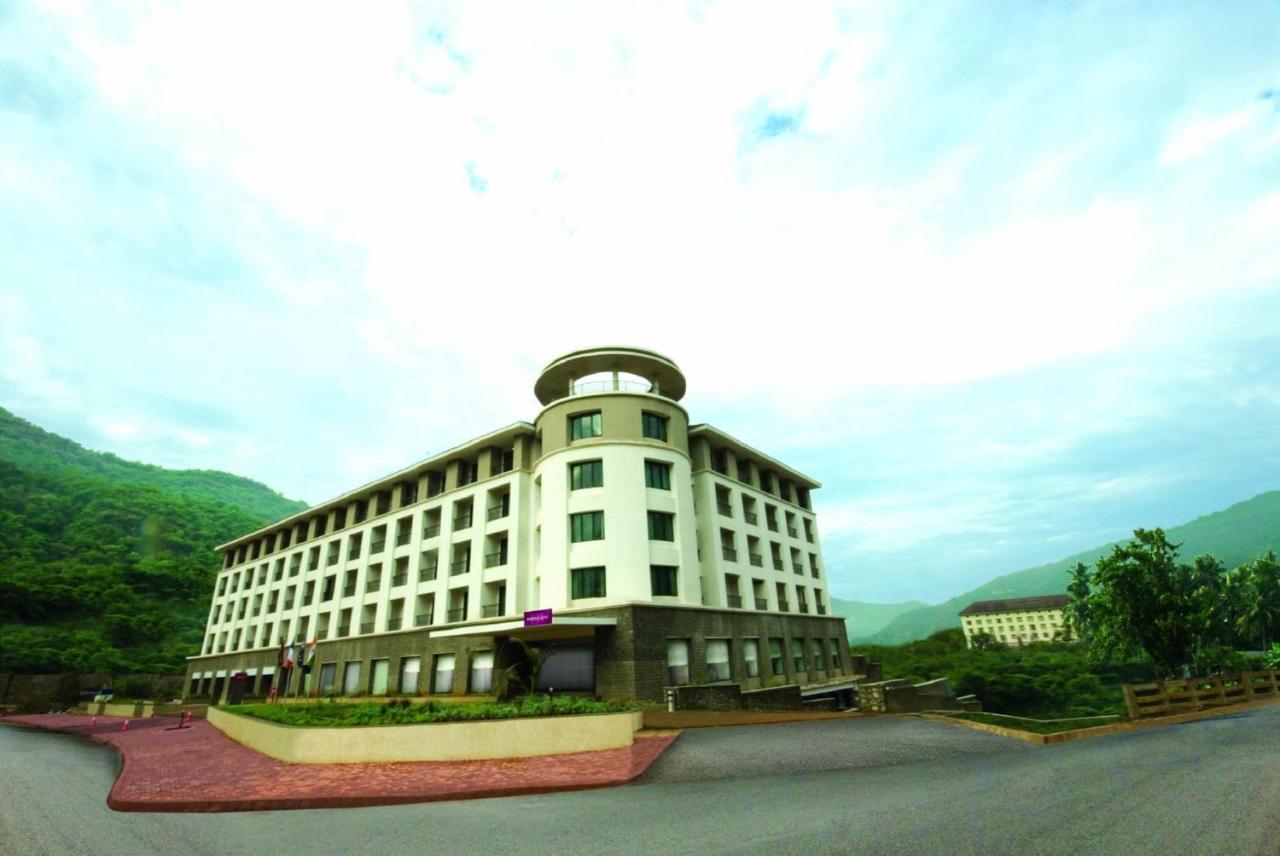 Celebration Lavasa Hotel Exterior foto