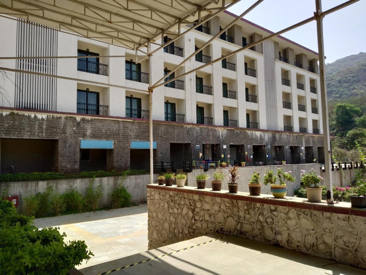 Celebration Lavasa Hotel Exterior foto
